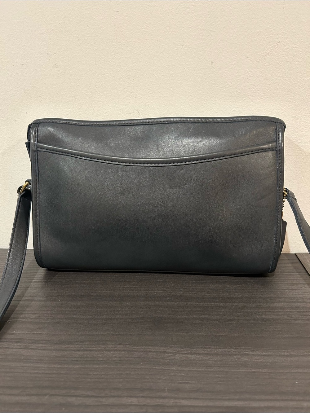Coach Vintage Taylor Zip Navy Leather Crossbody Handbag (style #9944 )EUC